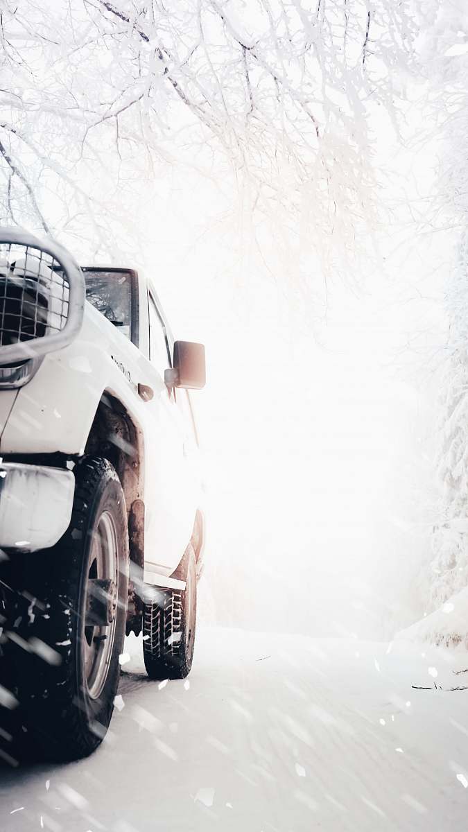machine white vehicle spoke
